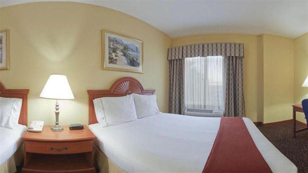 Fairfield Inn & Suites Houston Hobby Airport Exteriör bild