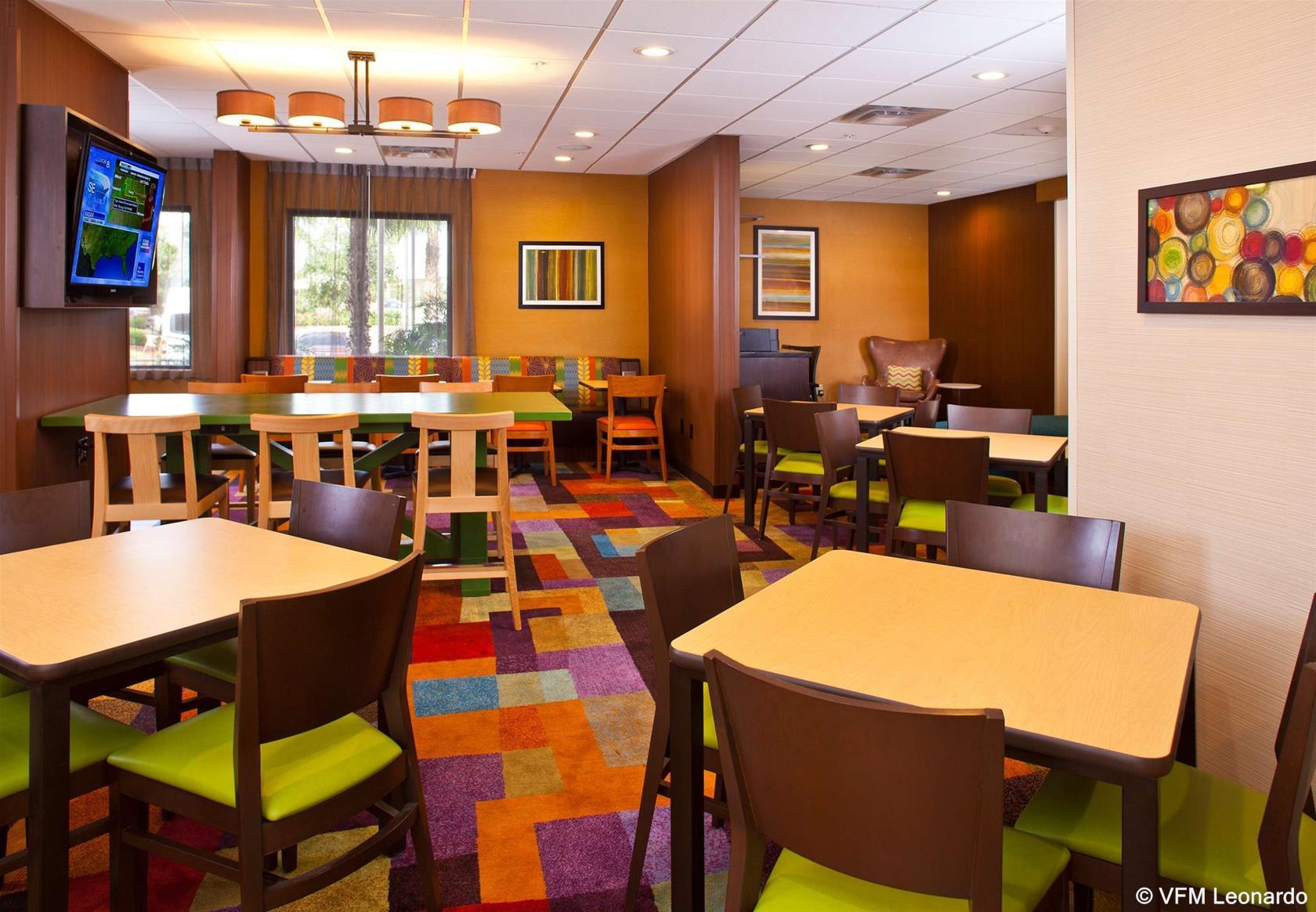 Fairfield Inn & Suites Houston Hobby Airport Exteriör bild
