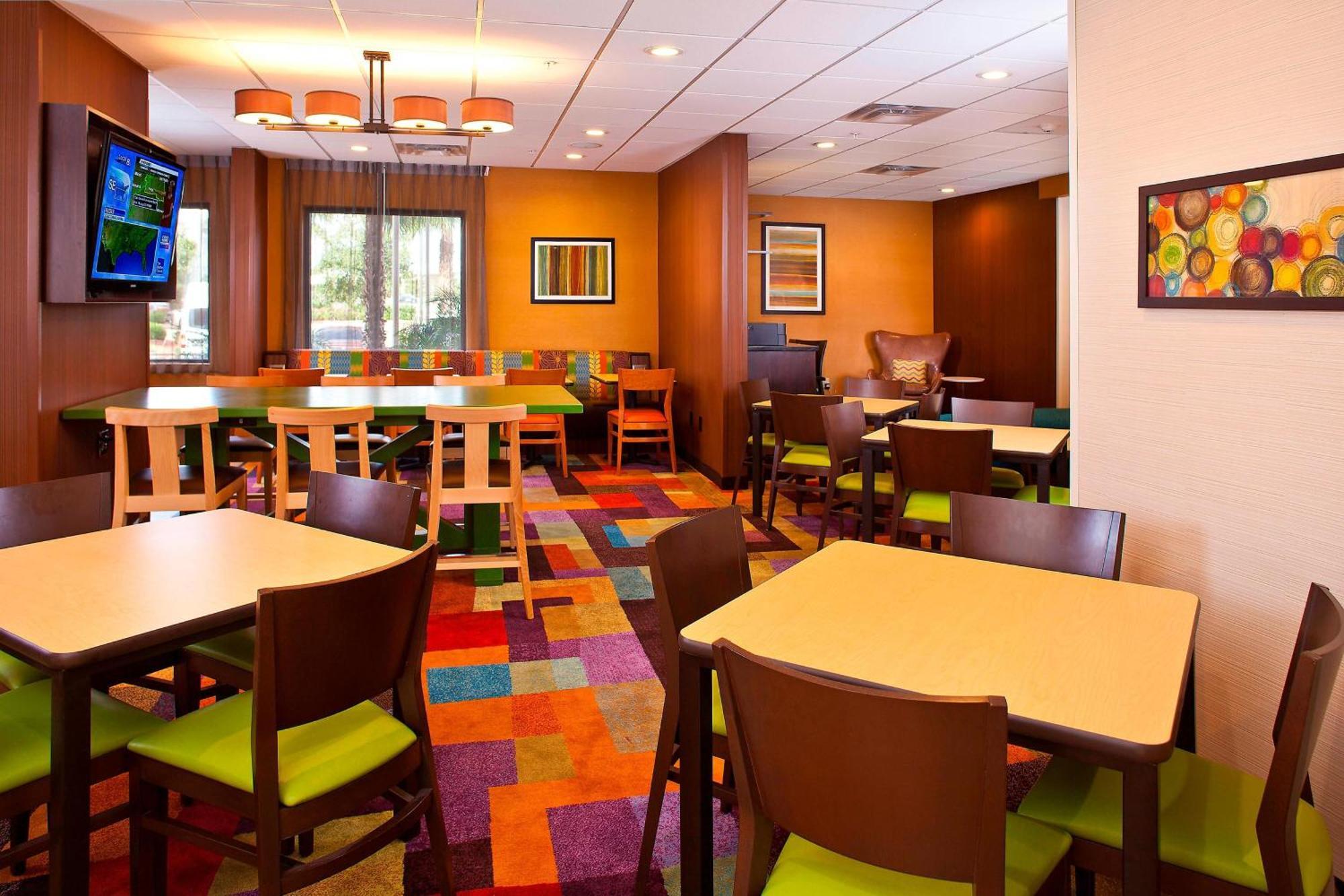 Fairfield Inn & Suites Houston Hobby Airport Exteriör bild